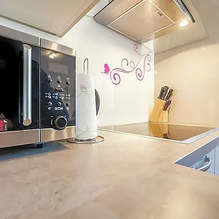 Apartment In With Free Wifi