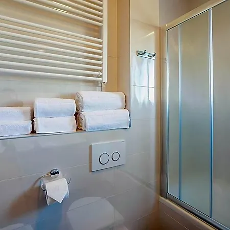 In With Free Wifi Apartment Zadar