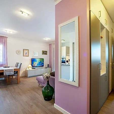 In With Free Wifi Apartment Zadar