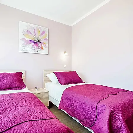 Apartment In With Free Wifi