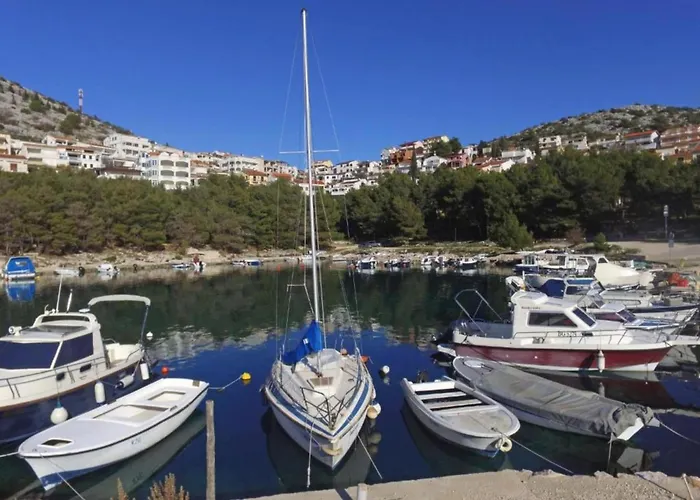 Apartman In With Free Wifi Zára